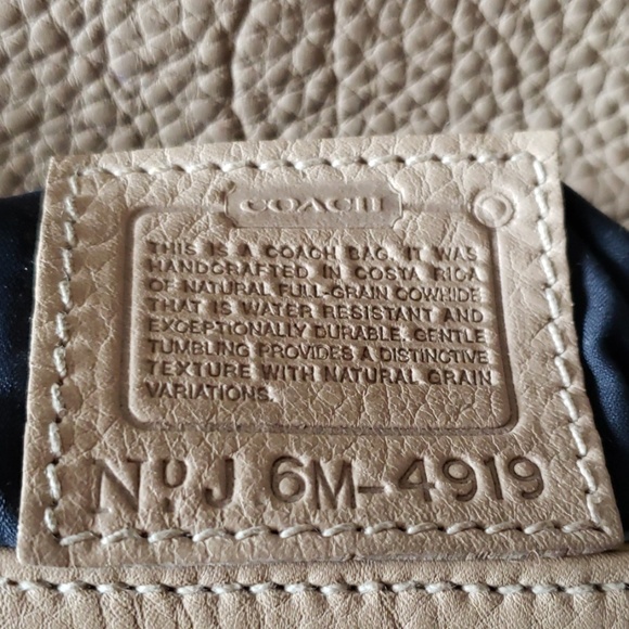 Coach Handbag 👜 - Picture 2 of 4